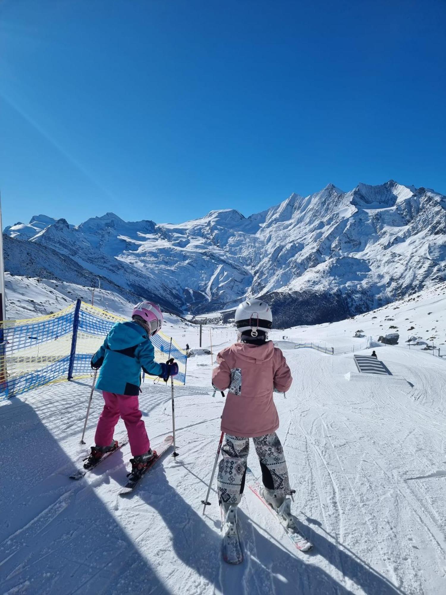Ski-In/Ski-Out Hotel Sport Саас-Альмагель Экстерьер фото